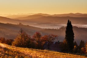 Slezské Beskydy – Bahenec, podzimní ráno